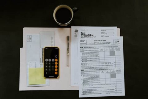 拉薩的企業(yè)，選擇代理記賬和自己請(qǐng)專職會(huì)計(jì)記賬哪個(gè)更劃算？